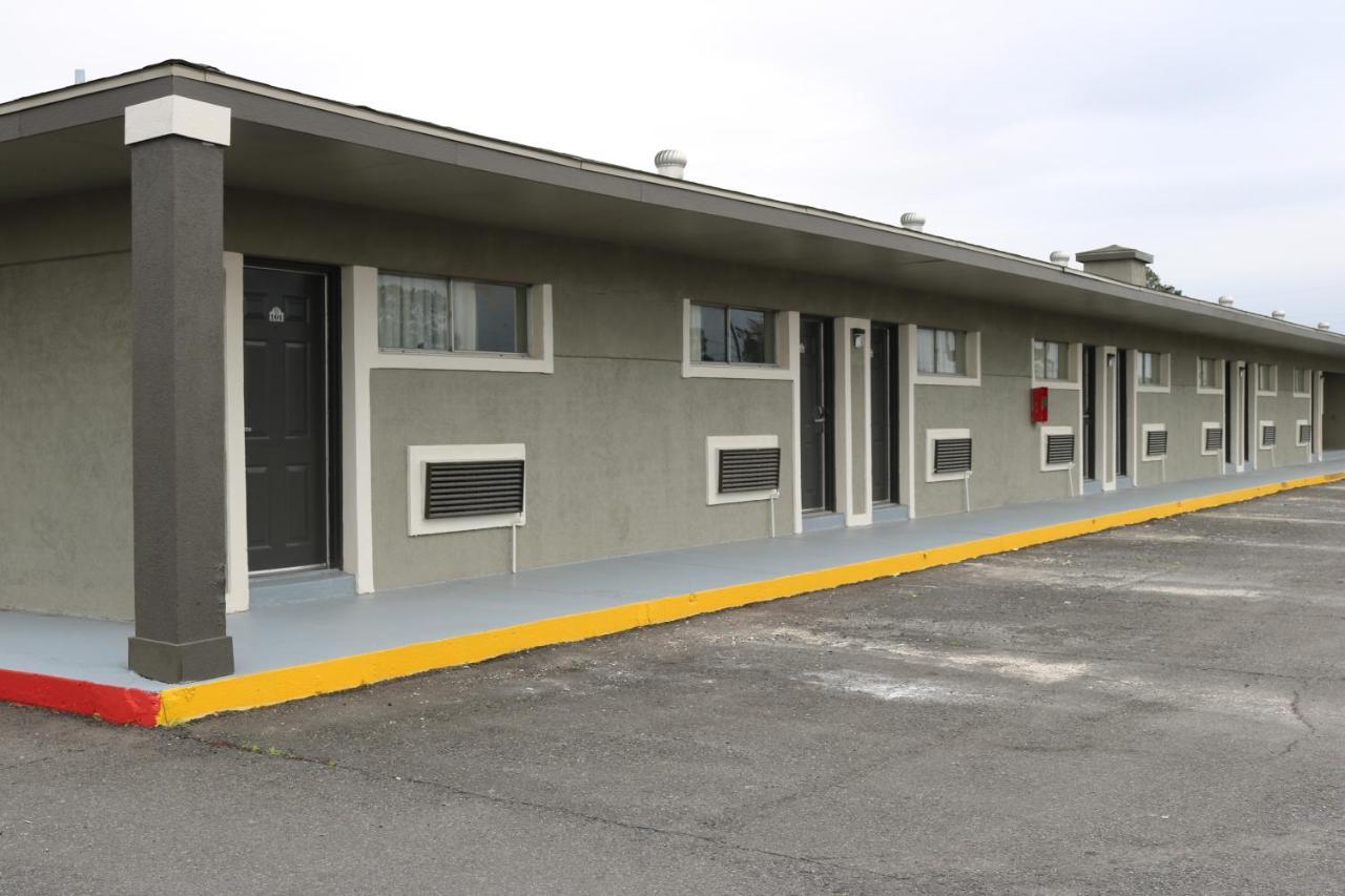 Deluxe Inn Motel Лейк Чарльз Экстерьер фото