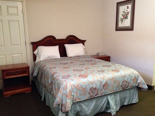 Deluxe Inn Motel Лейк Чарльз Экстерьер фото